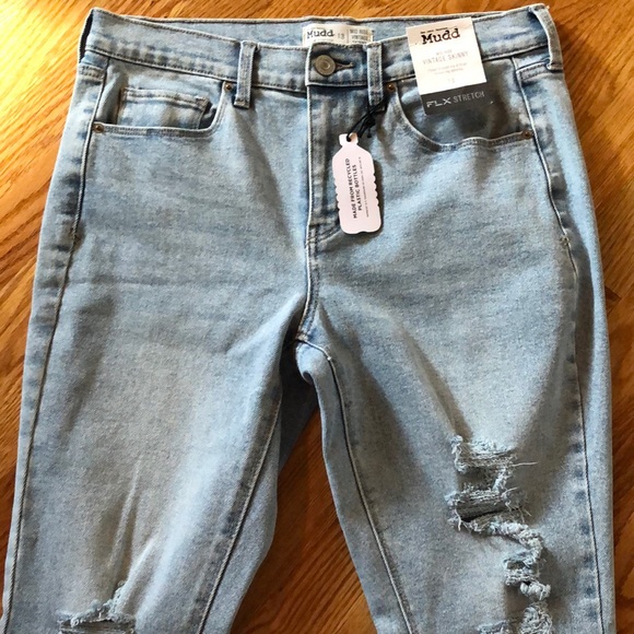 1 LEFT! 💕 NWT MUDD MID-RISE SKINNY JEANS Size 15 - Picture 3 of 8